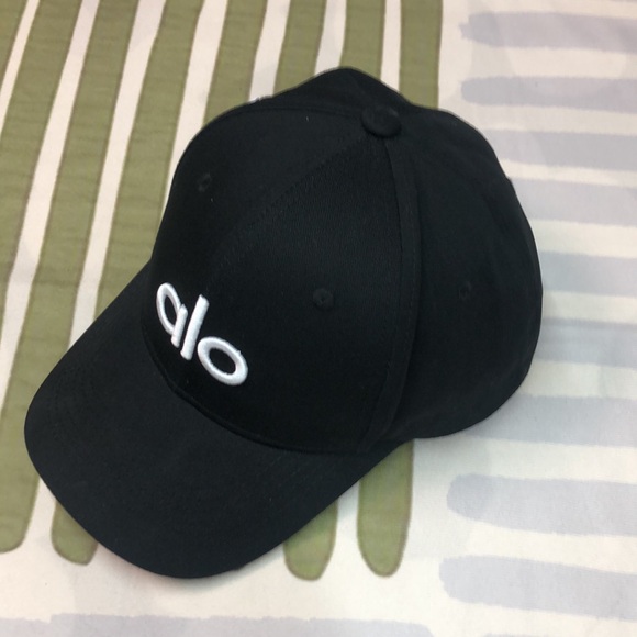 💕 ALO Yoga Off-Duty Cap - Picture 3 of 6